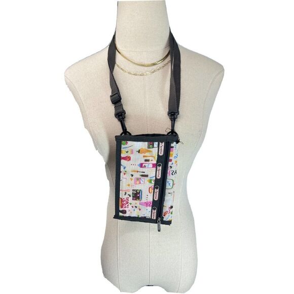 LeSportsac Small Crossbody Wallet Beauty Cosmetics Hair Stylist Rare Eyelash - Picture 3 of 16